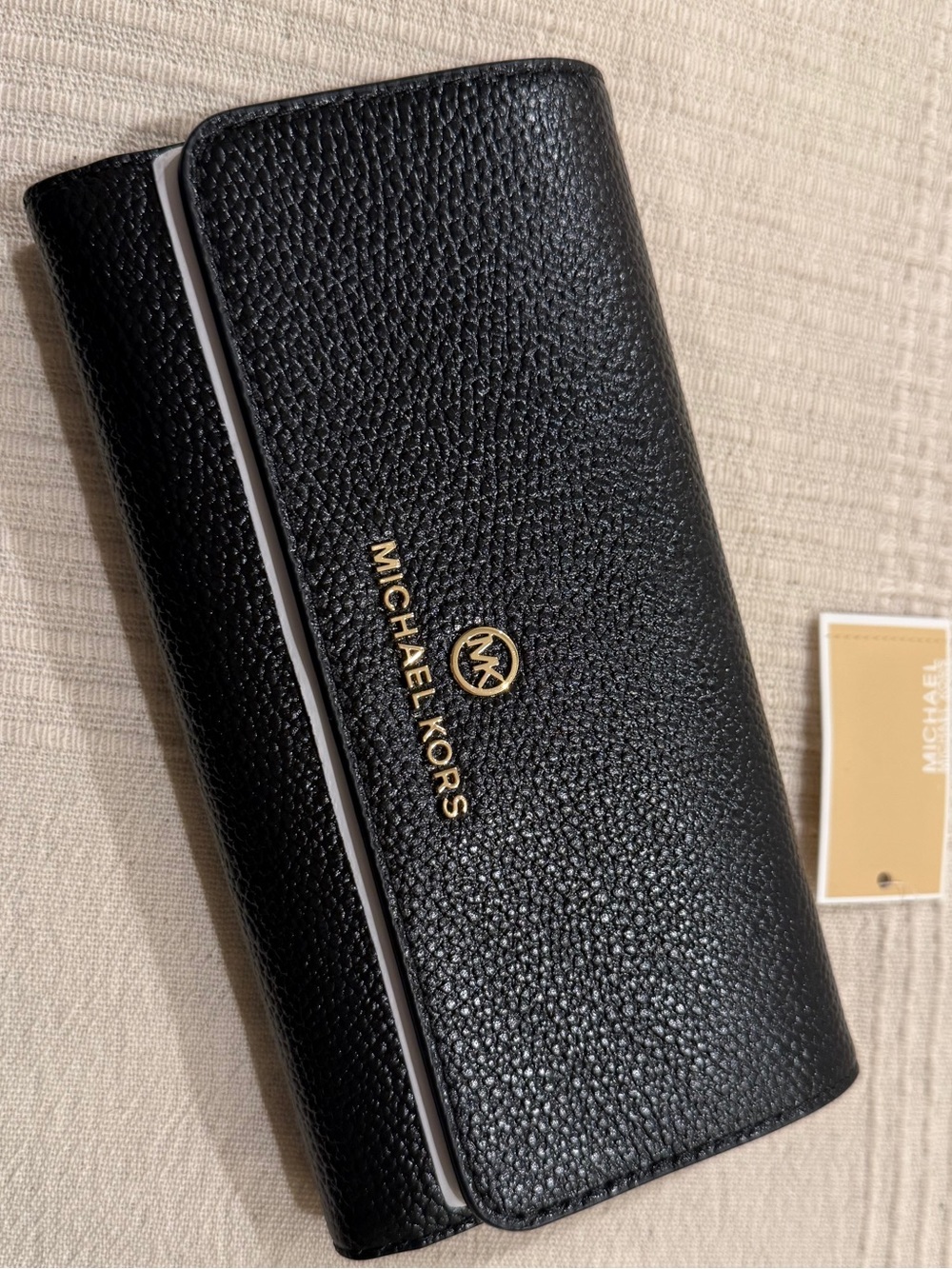 NWT MICHAEL Michael Kors Jet Set Black Pebbled Tri-Fold Snap/Zip Wallet